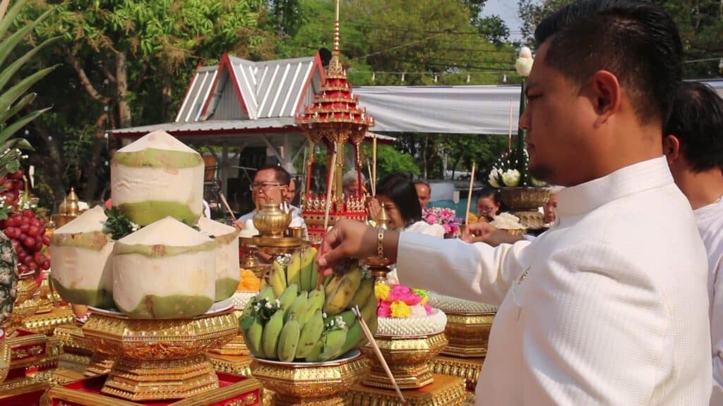 เลขเด็ดวัดประตูดาว 16-3-67